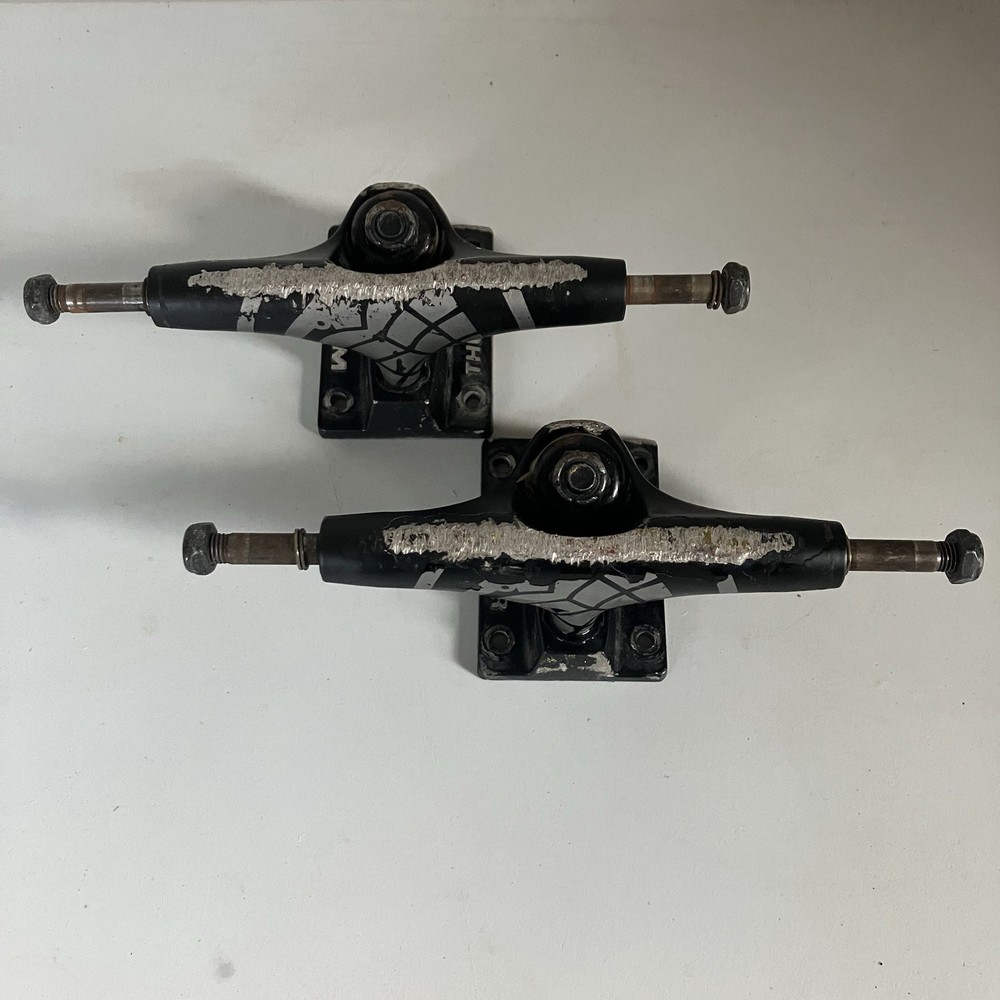 Thunder Skateboard Trucks Pair Black Grenade 7.7