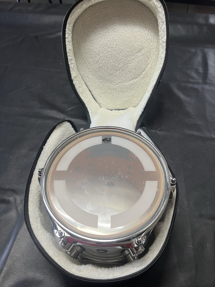 DW - 8”x7” “rare” White Ice lacquer