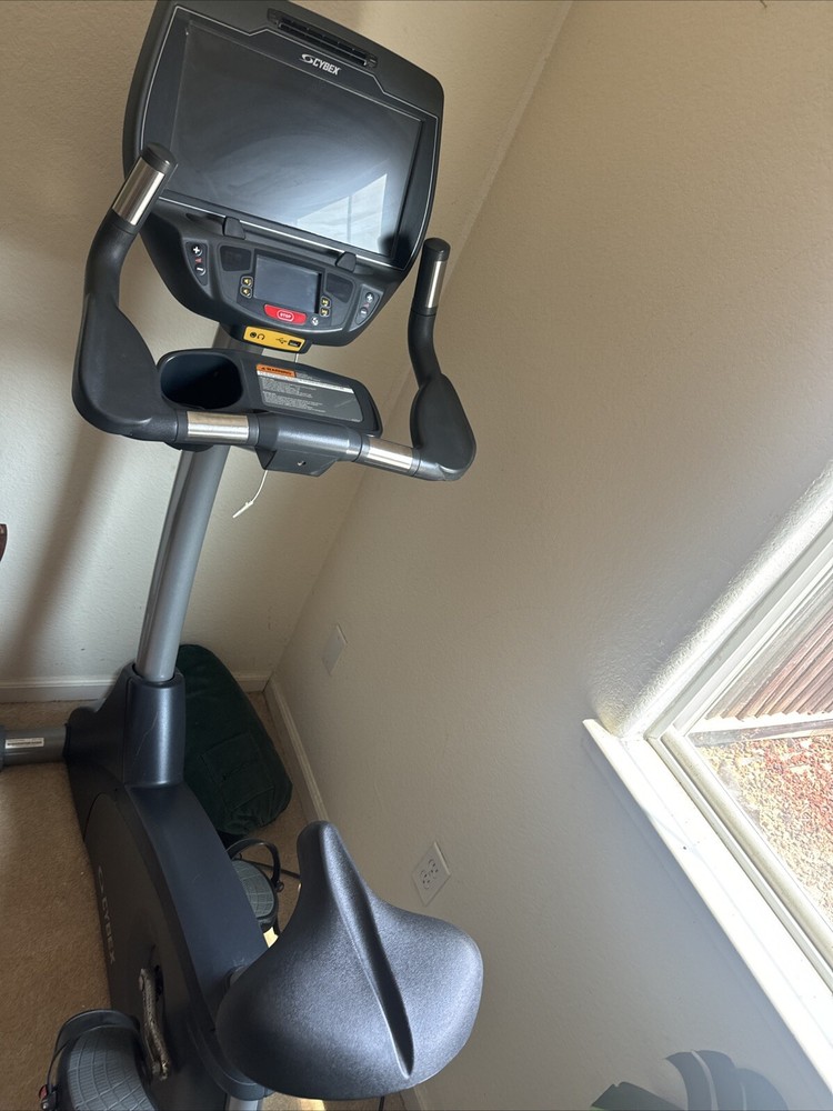Cybex 770C Upright Bike w/E3 Console