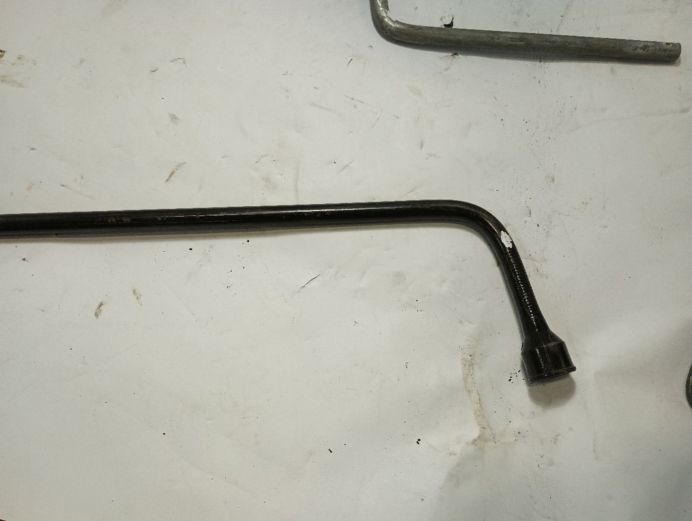 2012 FORESTER Spare Tire Jack With Tools (12141098