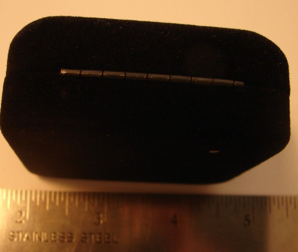 Alcoholics Anonymous AA Black Medallion Capsule Box token Chip NA Sobriety