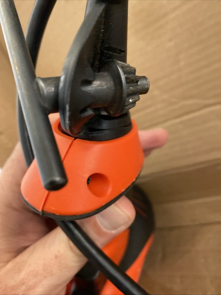 BLACK&DECKER CORDED DRILL DR501, PRE OWNED, TESTED.