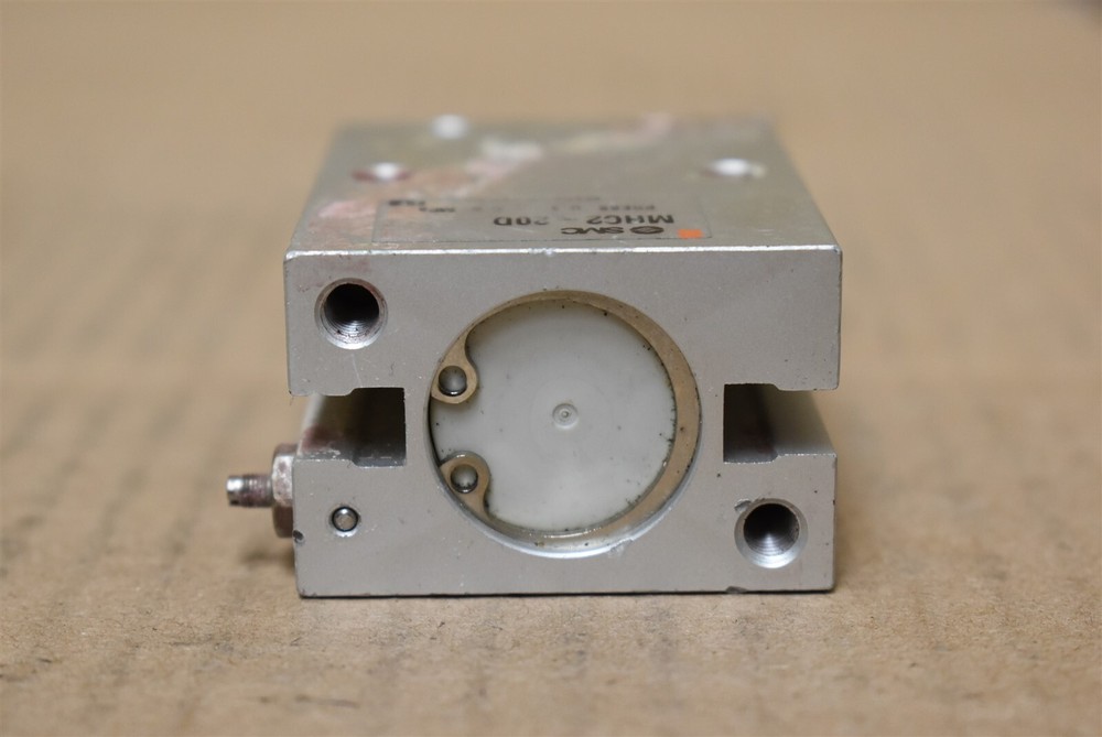 SMC Air Gripper Part No. MHC2-20D