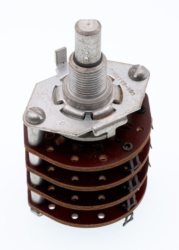 Centralab 006-6510060 Rotary Switch, 4 Wafer 4 Pole 3 Position Panel Mount