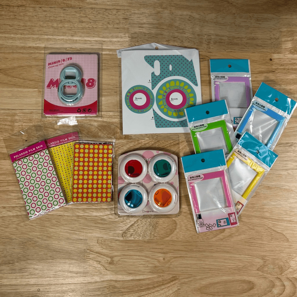 Polaroid Camera Mini Bundle: Lenses and Sticker Frames - All new in packaging