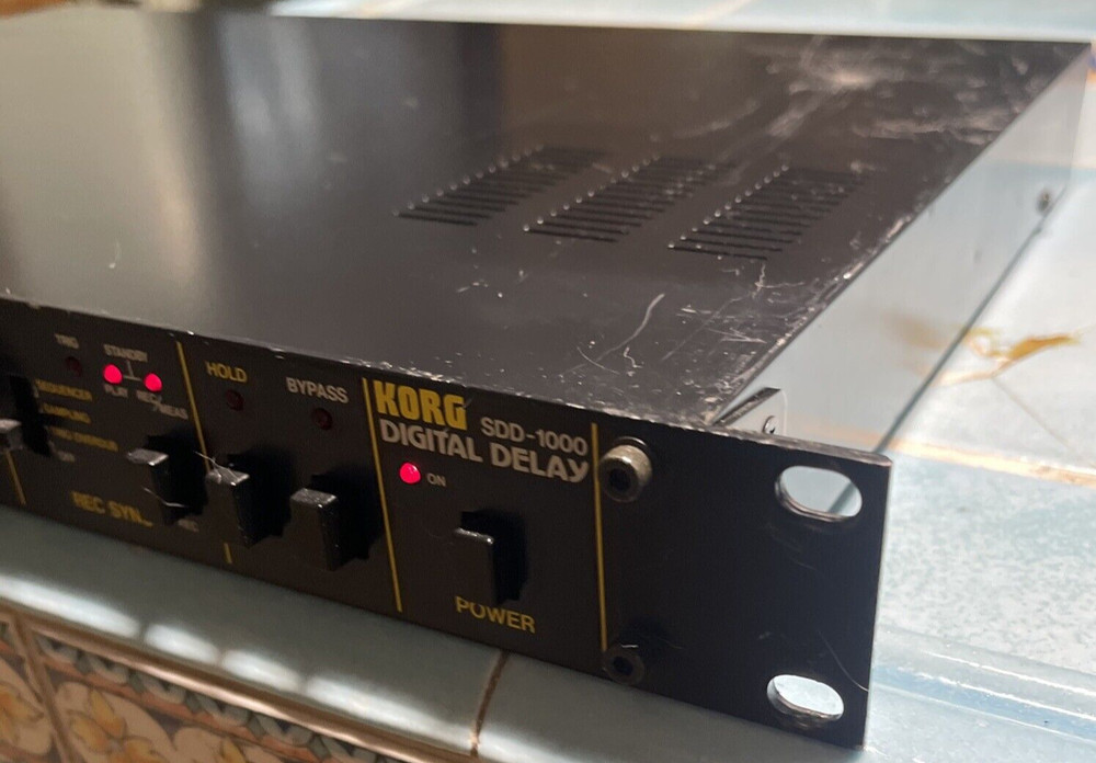 Korg SDD-1000 Digital Delay Effect Signal Processor Rackmount Works Ships Free