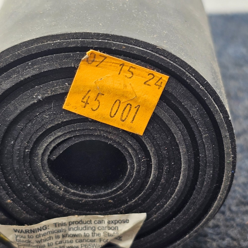 45 001: 8Ft Soft Rubber Sheet Rolls Black