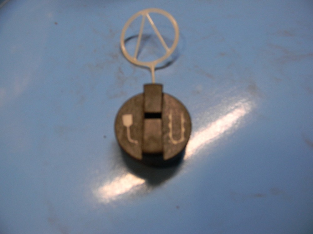 OIL CAP FOR ECHO CST-610EVL CHAINSAW  ----   BOX 47