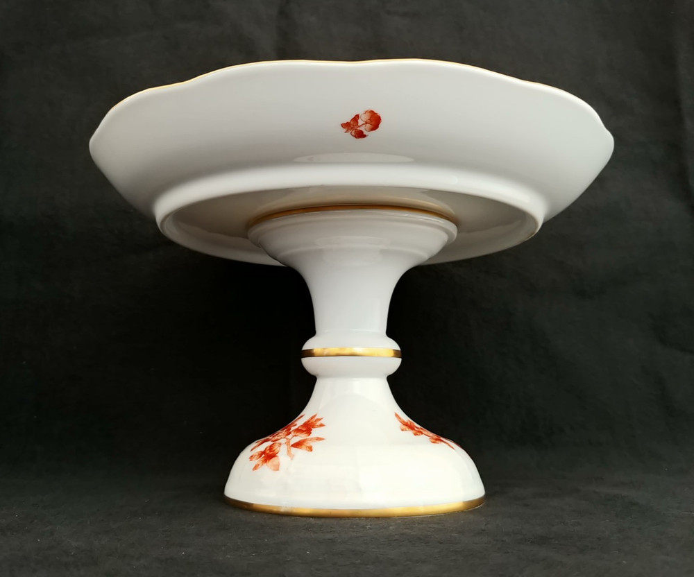 Herend Queen Victoria Fortuna Rust Cake Stand