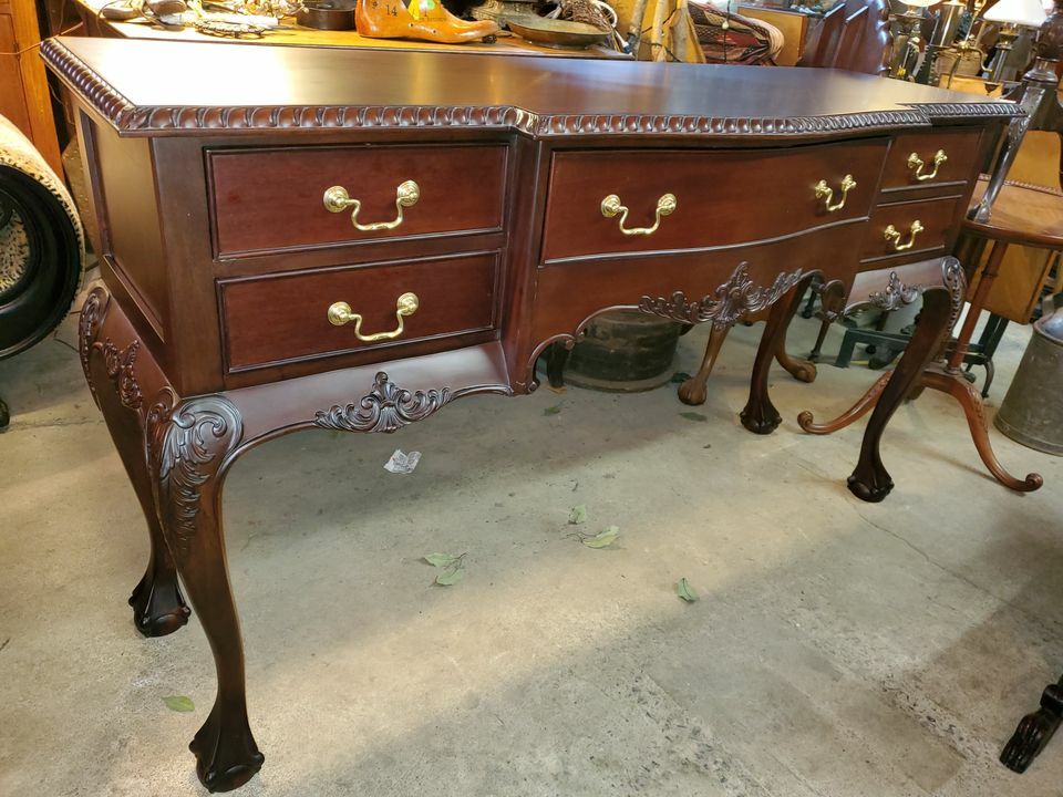 Hancock Mahogany Dining Server / Console Table - Carved Details - Elegant!