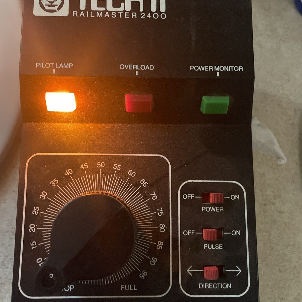 MRC Tech II Railmaster 2400 Model Train Controller Power Pack HO TESTED WORKS