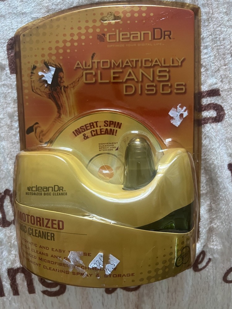 Clean GR Automatically Cleans Discs