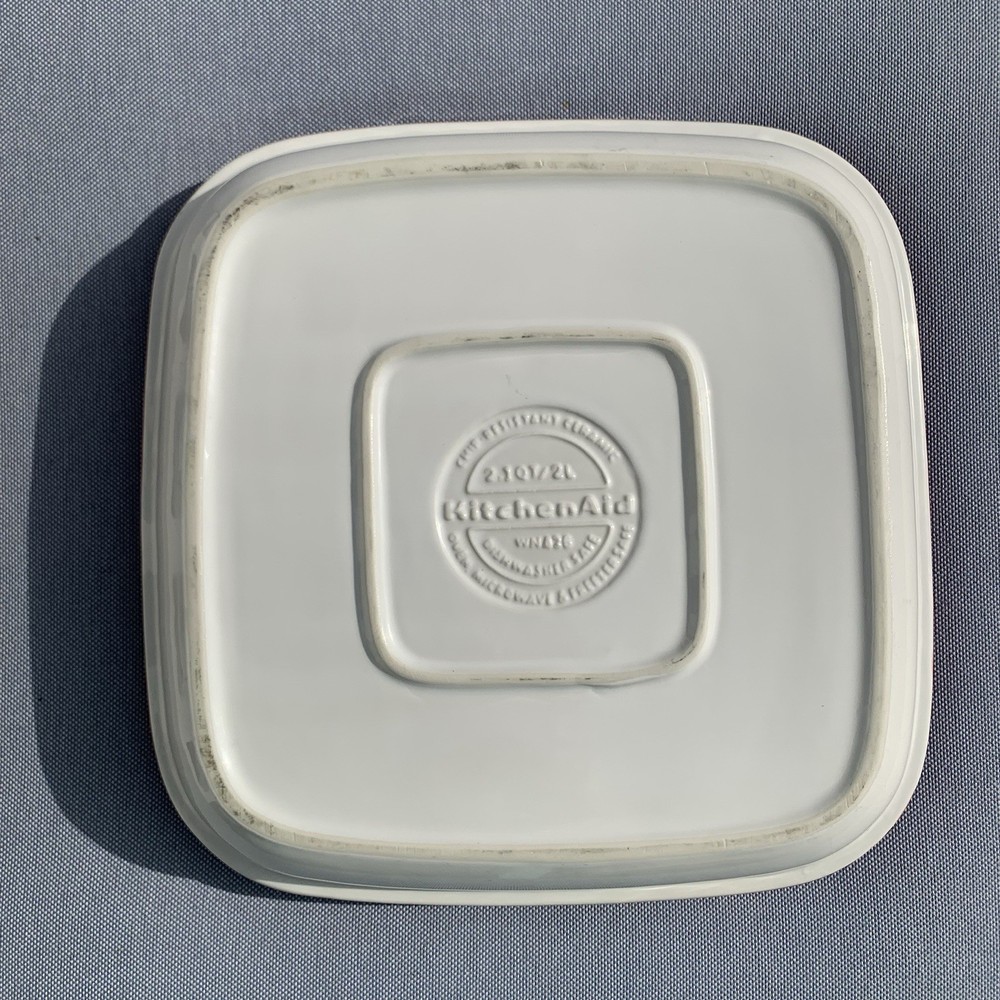 KitchenAid White Red 2 Qt Square Ceramic Bakeware Casserole Dish Baking Pan
