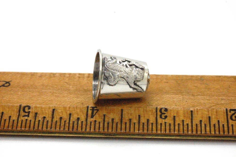 VINTAGE STERLING SILVER THAI MYTHICAL ASIAN CREATURES THIMBLE