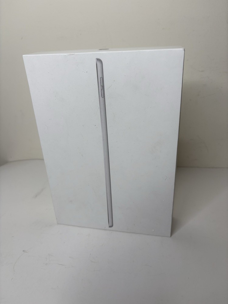 Apple IPad 9th Generation EMPTY BOX ONLY 64GB Space Gray NO INNERS