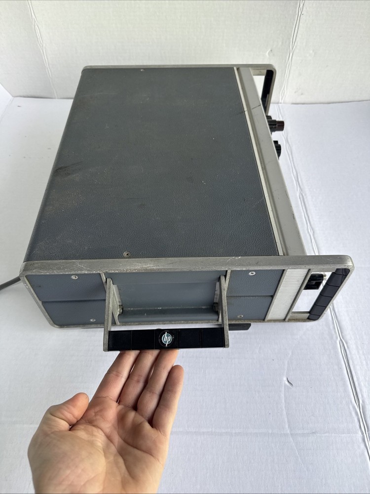 HP 331A Distortion Analyzer Hewlett Packard Vintage Audio Tester Powers On