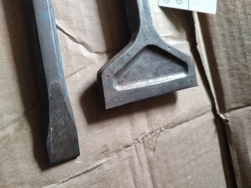 2 DASCO PRO COLD CHISELS