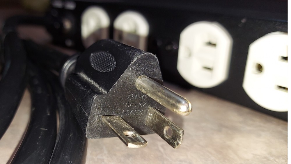 Middle Atlantic PD-920R Rackmount Power 9 Outlet 20A Basic Surge Protector