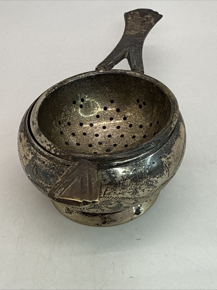 Vintage Silver Plated Tea Bag Strainer with Handle and Catch Dish, EPNS