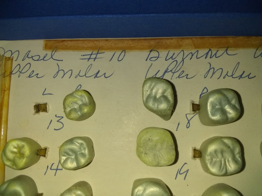 VINTAGE MASEL Burnout Pattern CROWNS