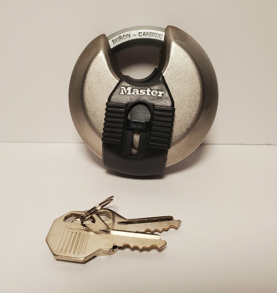 Master Lock M40KA Keyed Padlock Master Magnum