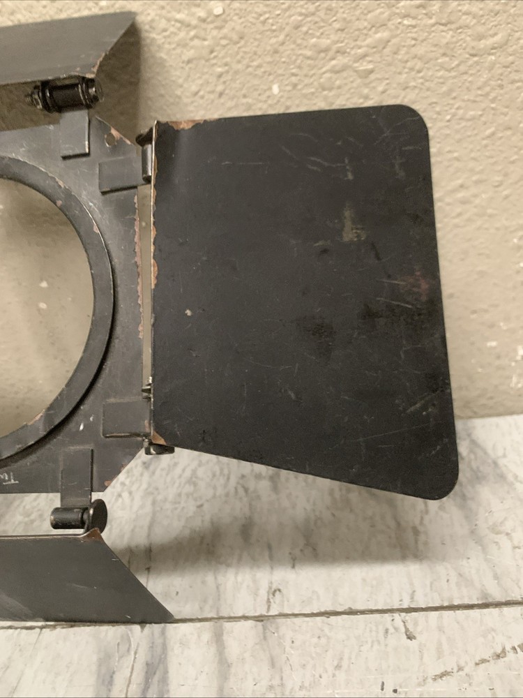 Mole Richardson Barn Doors Light Shield, Mini