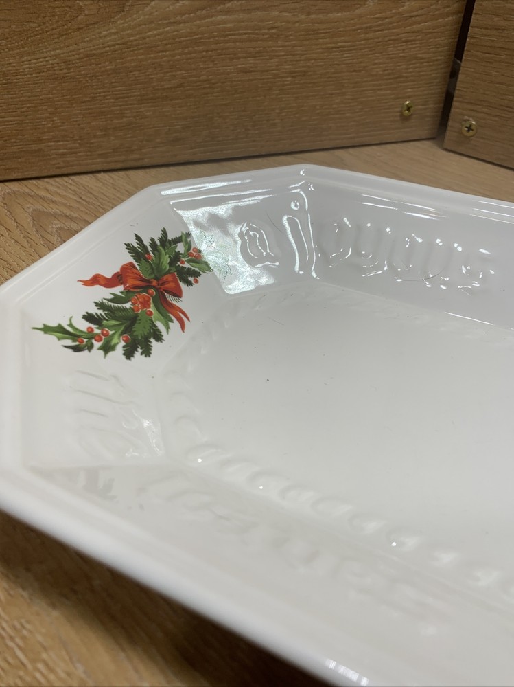 Pfaltzgraff Christmas Heritage Bread Tray