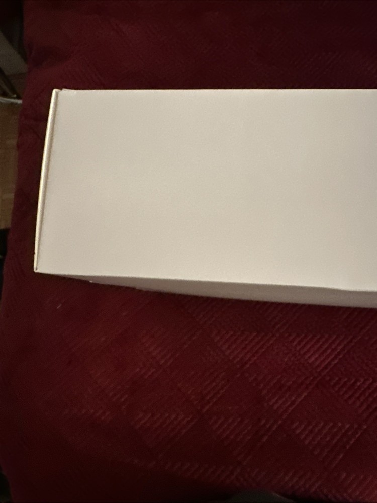 A Large Aritzia Empty Gift Box(non Magnetic) 18x16x6”