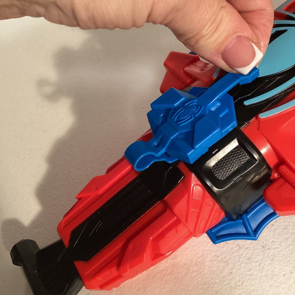 Spider-Man Marvel Nerf Strike 'N Splash Blaster W/O Darts