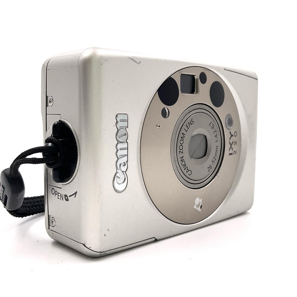 Canon IXY220 Compact Digital Camera Silver Tested Excellent Condition