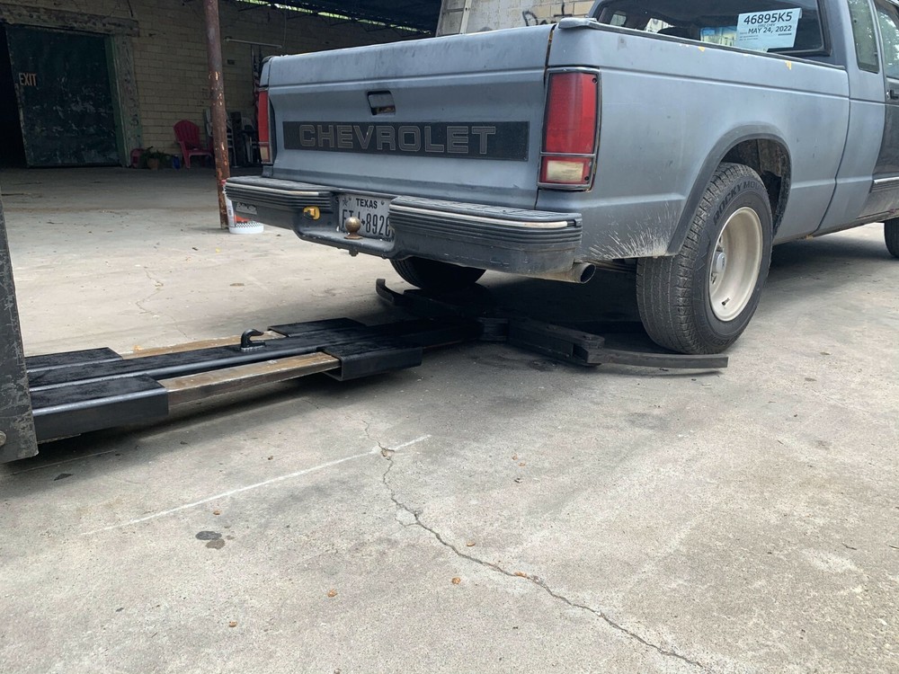 Parking Lot Scorpion Eagle Claw for your Forklift