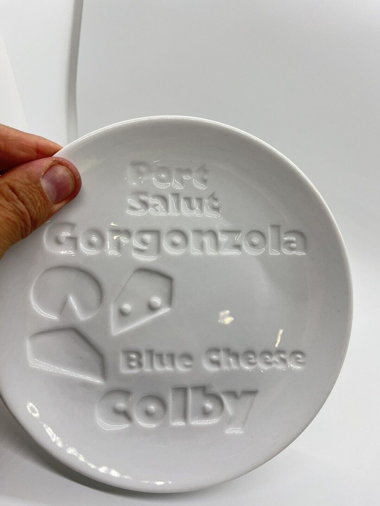 Cordon Bleu BIA 6.5". 4 Assorted Cheese Appetizer Plates.