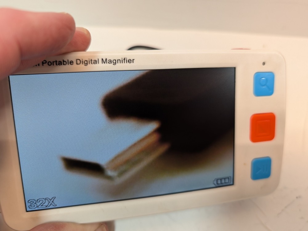 Portable Digital Magnifier Electronic Reading Aid 5.0 inch Compact Rechargeable