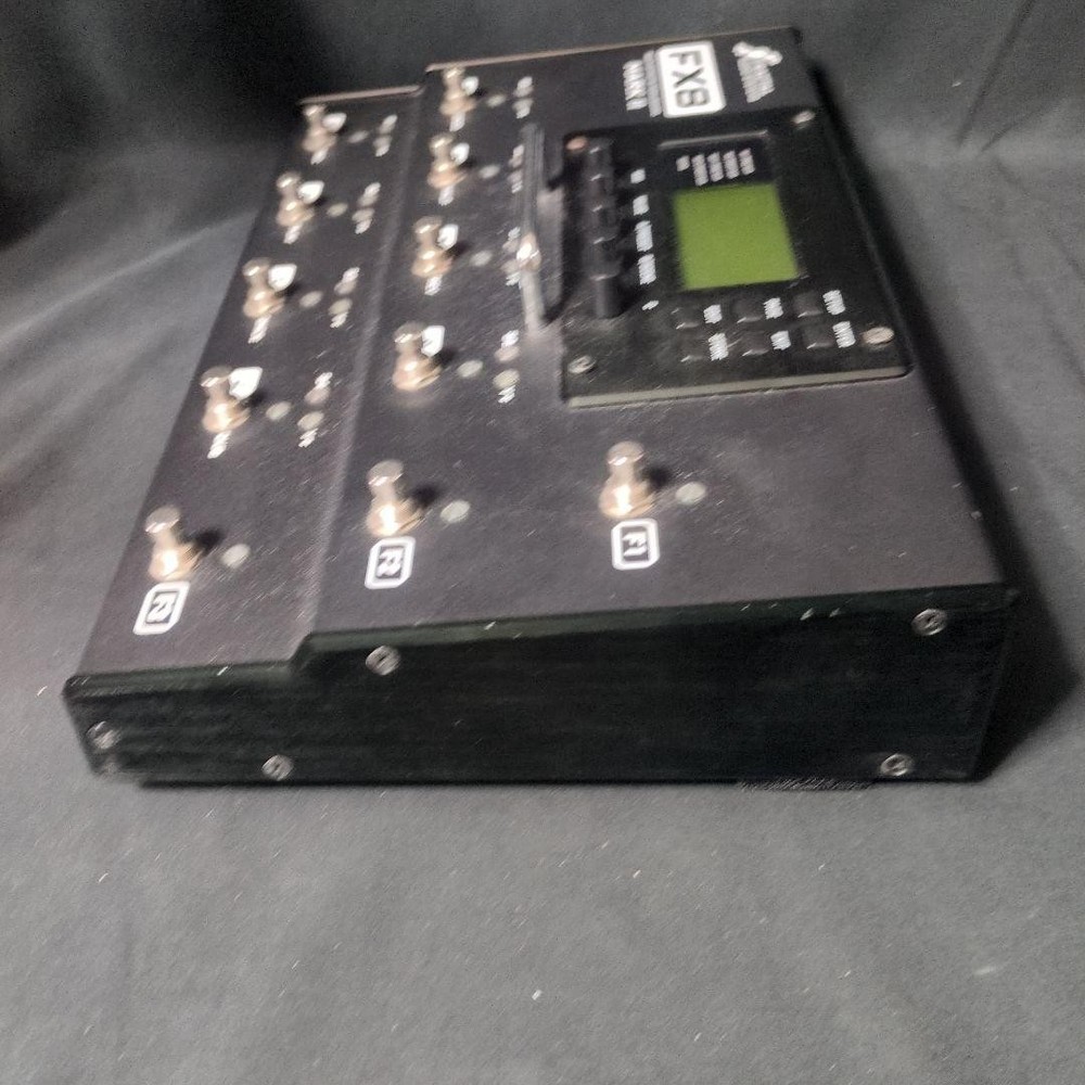 Fractal Audio Systems FX8 Mark II Multi-Effects Processor