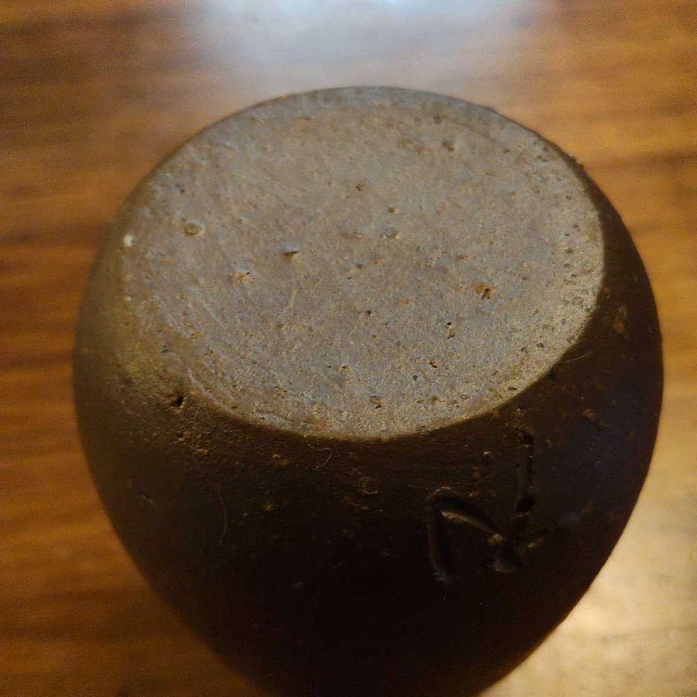 Bizen ware sake bottle vase