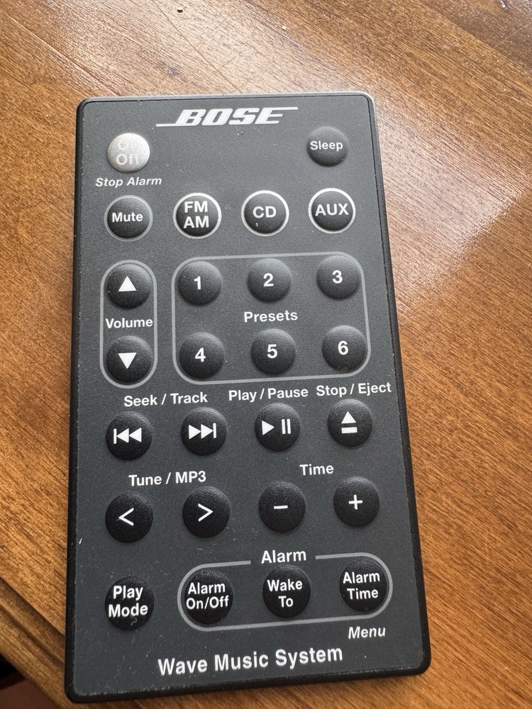 Bose Wave Music System / CD Player And remote. Works Great!
