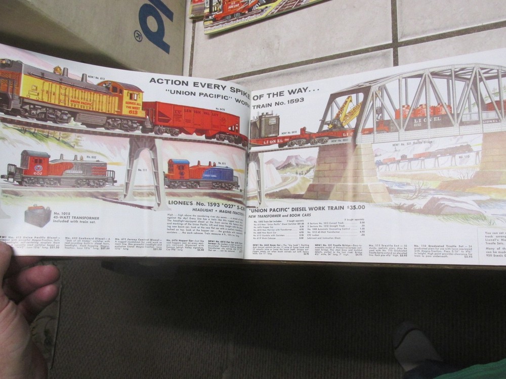 1958 Lionel Catalog Very Nice Condition