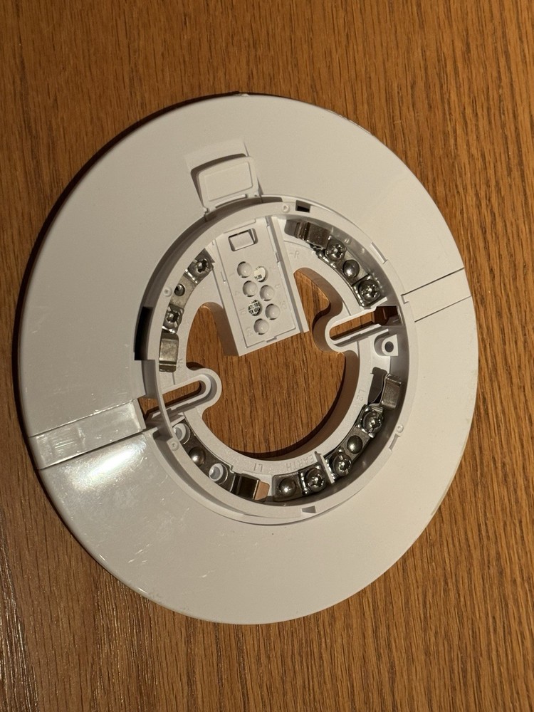 SUMMIT HEAT DETECTOR ADJUSTABLE RESPONSE SIH-200 WITH BASE