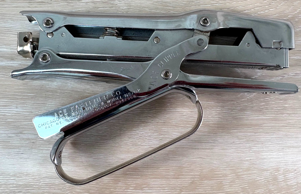 Vintage ACE #700 Clipper Hand Stapler