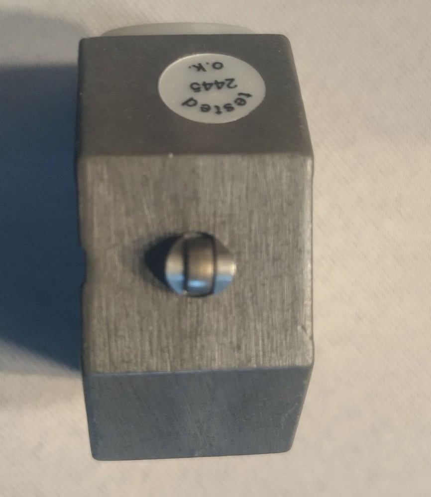 EUCHNER Precision Limit Switch 085261 SN01R558-M, RoHS, IP-67, New