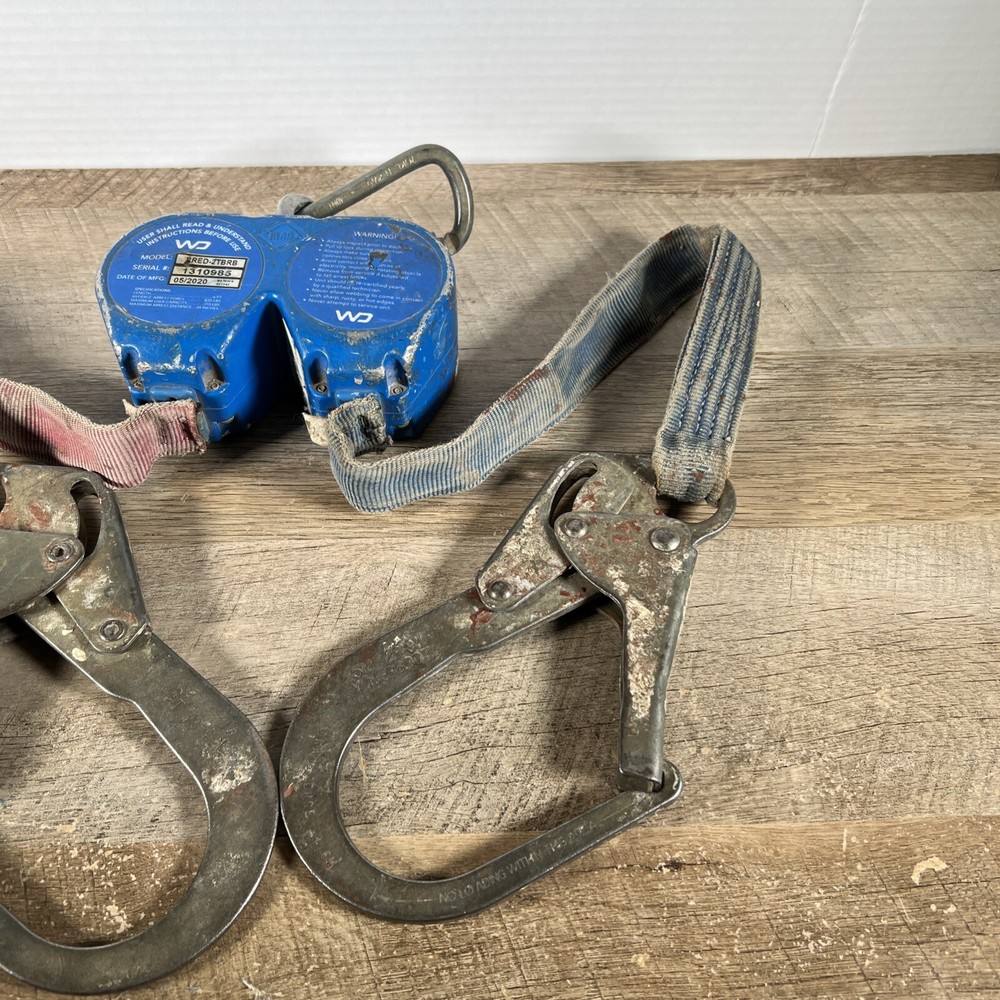 Web Devices Predator 6' Twin Leg Fall Arrest Self Retracting 310 Lbs Capacity