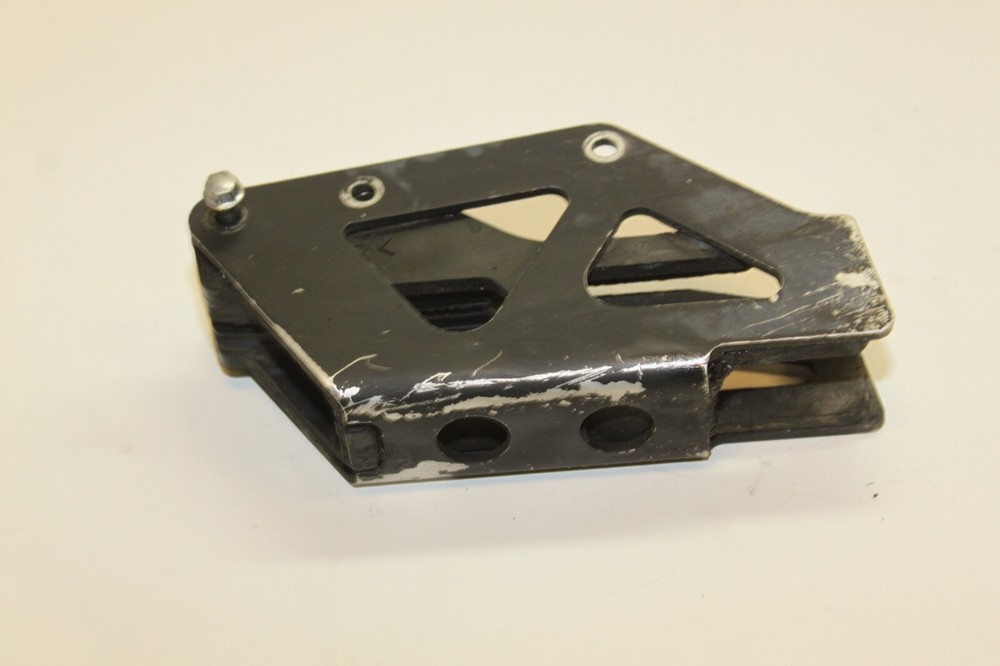 06-20 Suzuki DRZ400SM Chain Guide (P-67)