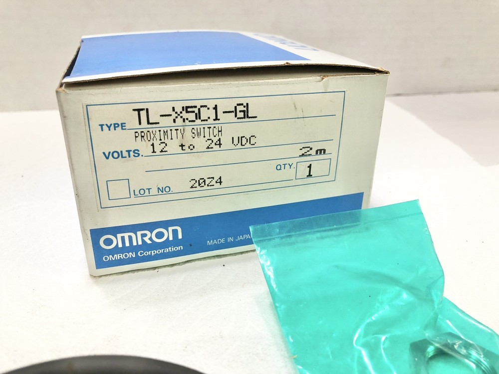 NEW OMRON TL-X5C1-GL PROXIMITY SWITCH