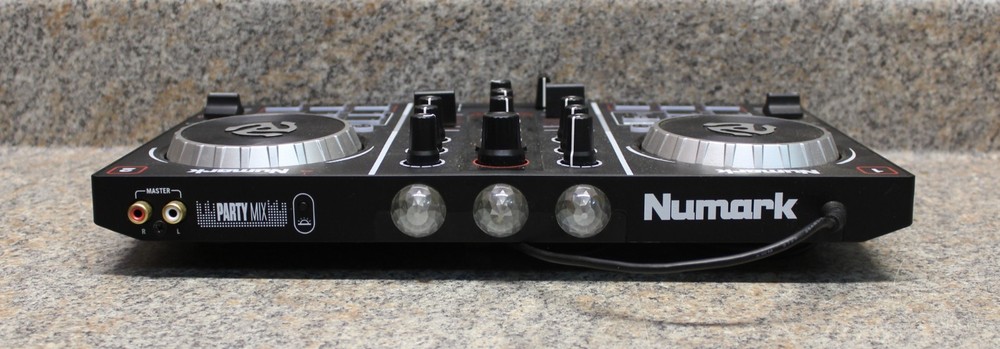Numark Party Mix DJ Controller