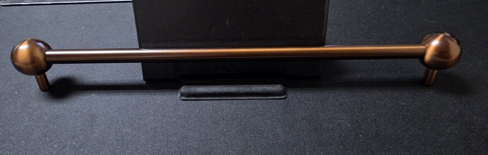 Sphere Pull Bar