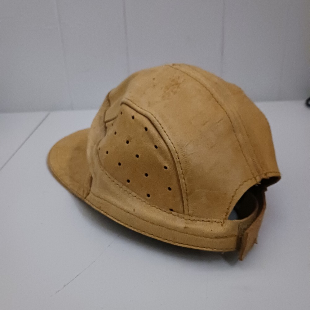 Vintage Cairns NQ Leather Adjustable Cap Hat