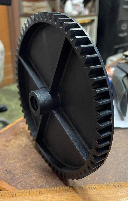 V5 - Plastic Gear (NOS)