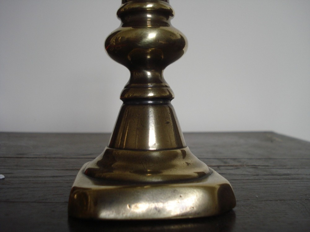 ANTIQUE 19TH C BRASS BALUSTER STEM CANDLESTICK WITH EJECTOR 2