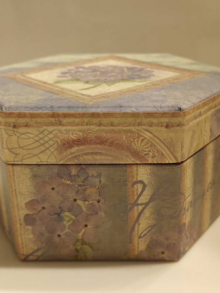 BOB'S BOXES by Lang-2003 Trinket Box - Hydrangea Garden w/ Removable Tray - #109