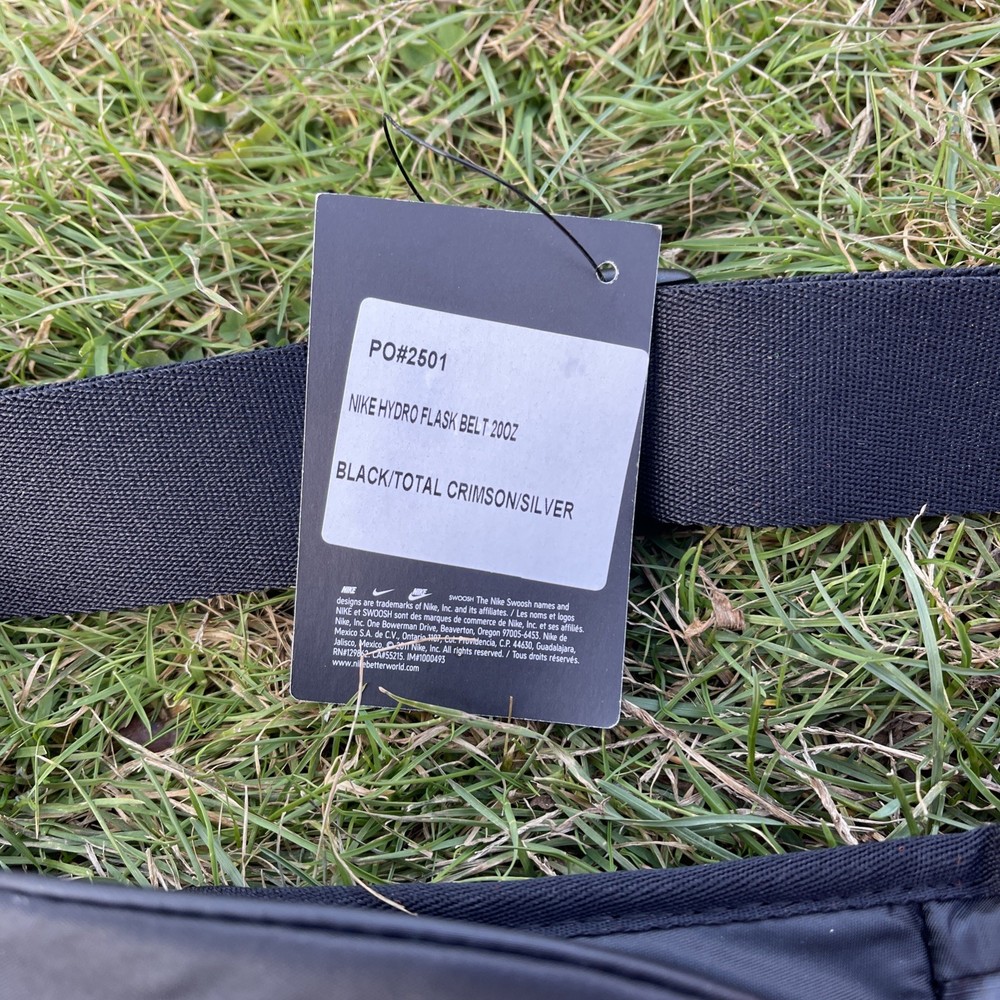 Nike 20oz Large Flask Belt